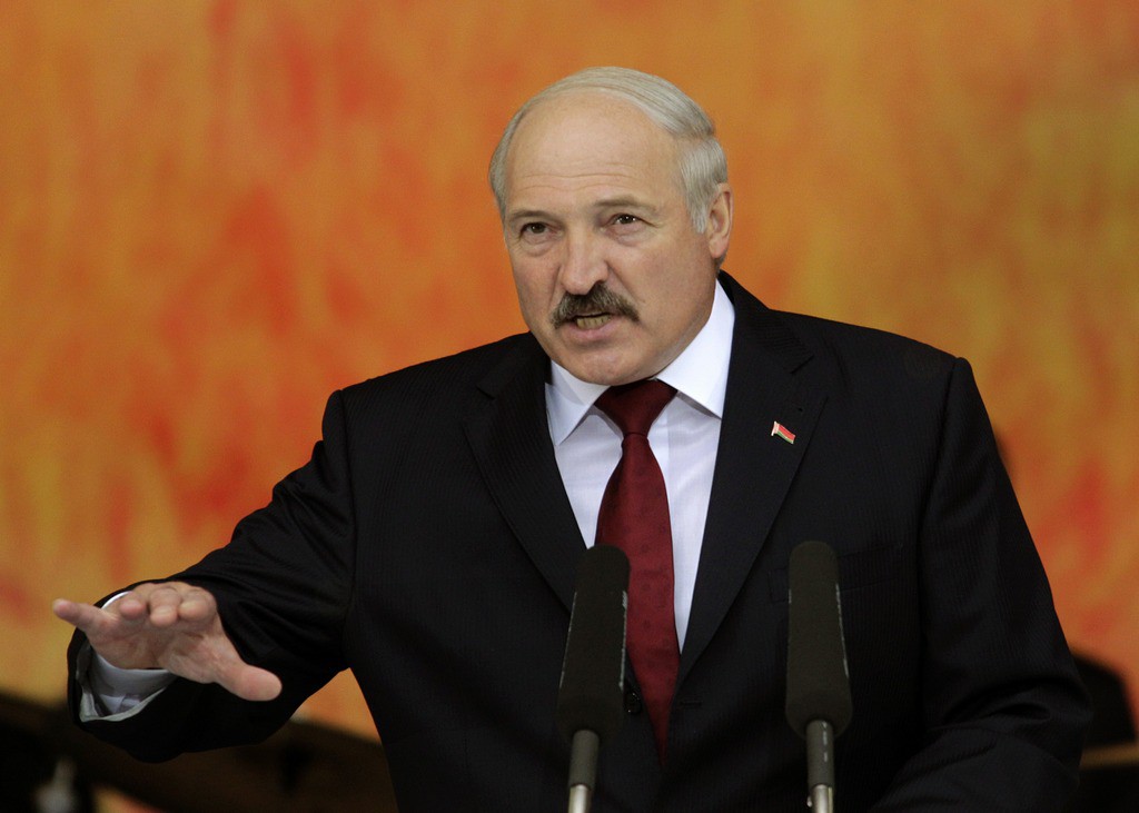 Лукашенко: Меня очень беспокоит информация, которую я получаю. В СМИ чтобы не запугивать, мизер даем Лукашенко: Меня очень беспокоит информация, которую я получаю. В СМИ чтобы не запугивать, мизер даем