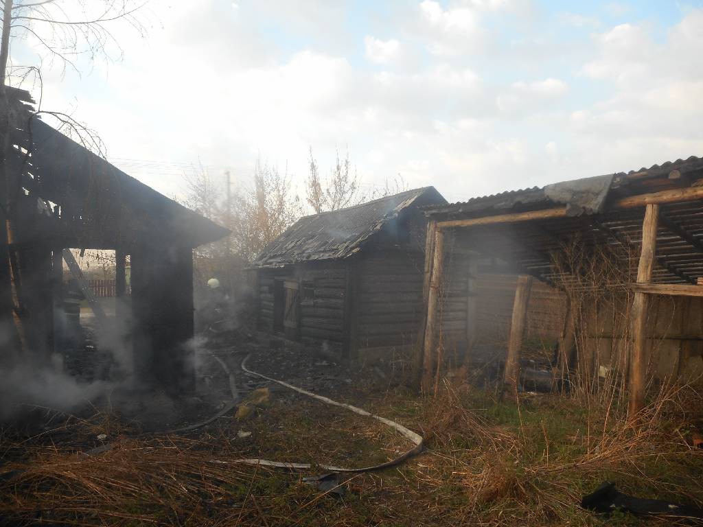 Утром 11 апреля 2017 года поступило сообщение о загорании жилого дома в деревне Малые Бортники Бобруйского района.