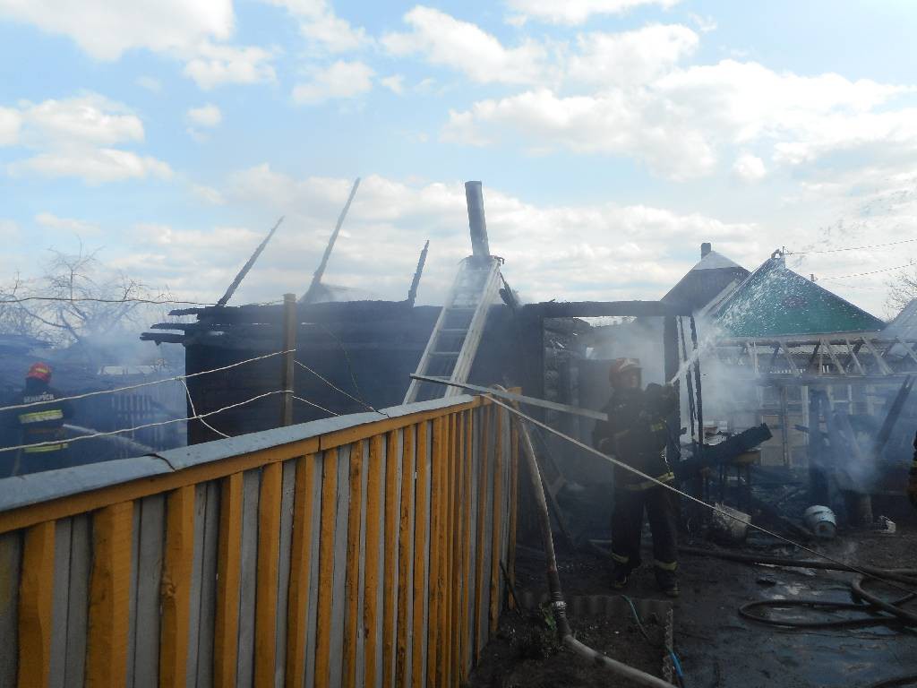 Днем, 25 апреля 2017 года поступило сообщение о загорании сарая в деревне Виноградовка Бобруйского района.
