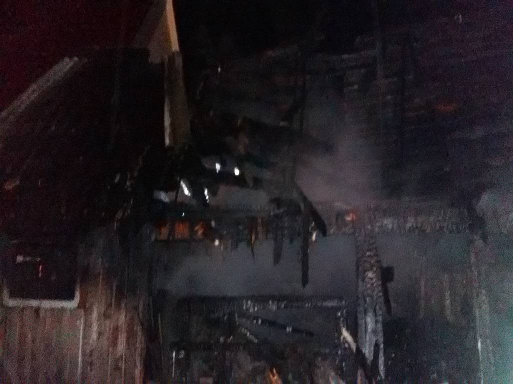 Поздней ночью 22 мая поступило сообщение о загорании хозяйственной постройки на территории частного домовладения расположенного в городе Бобруйске по улице Комбинатской.