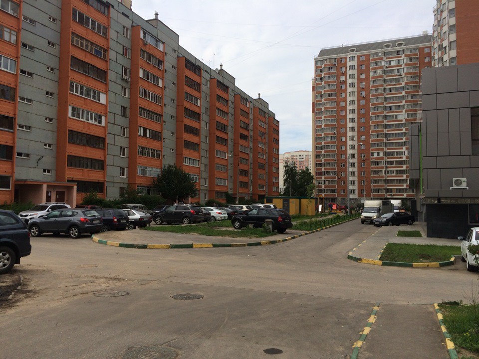 ГАИ Бобруйска инициировала мероприятия по выявлению транспортных средств, нарушающих правила парковки.