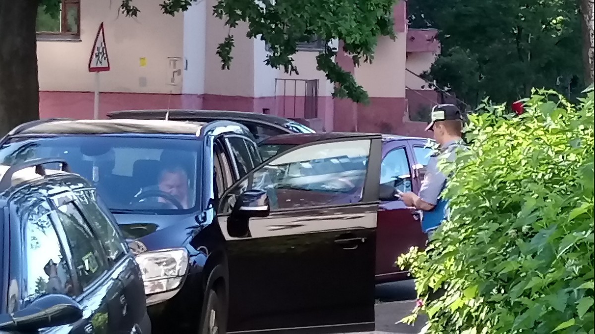Бобруйчане продолжают игнорировать правила парковки