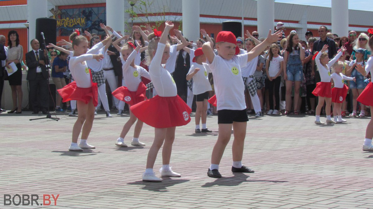 Молодежный парк торжественно открыли в Бобруйске Молодежный парк торжественно открыли в Бобруйске