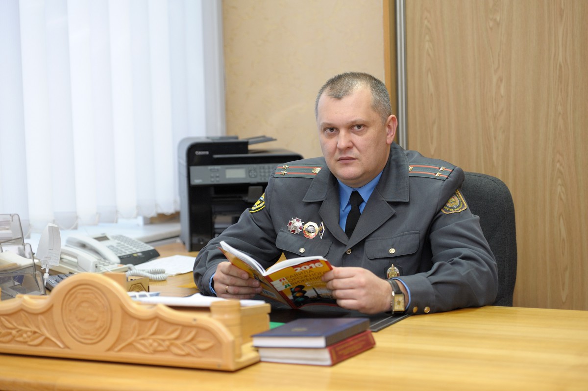 С уважением,  начальник  ОГАИ  УВД  Бобруйского  горисполкома подполковник  милиции  Виталий  Николаевич  Поддубский