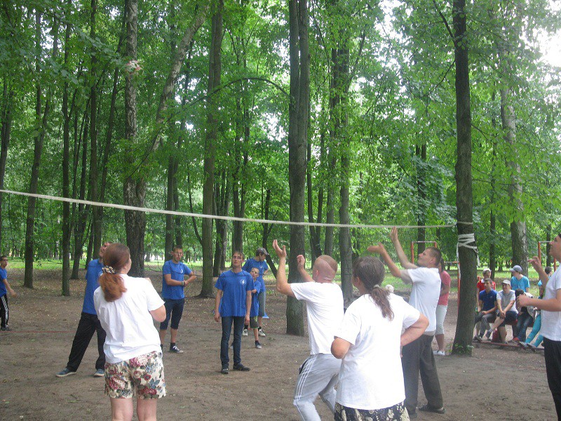 29-30 июня   2017 года  на базе ГУК «Парк культуры и отдыха г. Бобруйска»  прошли  городские соревнования по пионерболу.