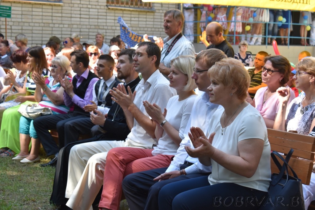 В Бобруйске проходит фестиваль «Капельки добра в море здоровья» В Бобруйске проходит фестиваль «Капельки добра в море здоровья»