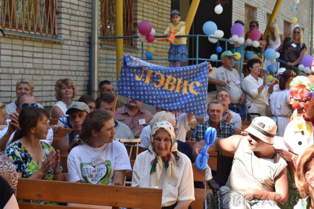 В Бобруйске проходит фестиваль «Капельки добра в море здоровья» В Бобруйске проходит фестиваль «Капельки добра в море здоровья»