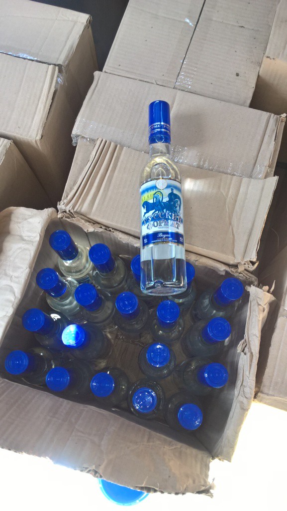 В Бобруйске «Мерседес-Бенц» перевозил 550 литров алкогольной продукции.