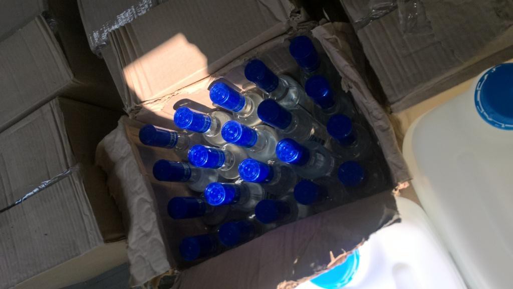 В Бобруйске «Мерседес-Бенц» перевозил 550 литров алкогольной продукции.