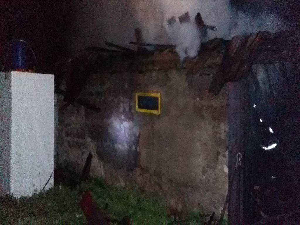 В ночь с субботы на воскресение – 3 сентября 2017 года поступило сообщение о загорании сарая на территории дачного домовладения в деревне Слобода Бобруйского района.