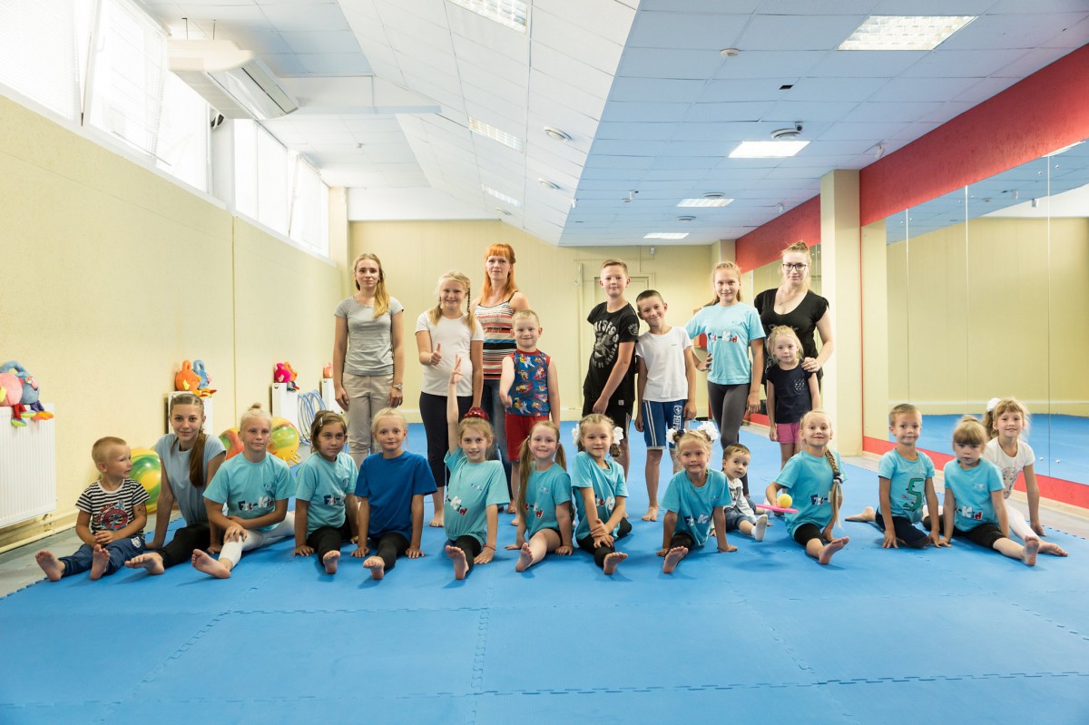 1 сентября команда юных спортсменов Fit-Kid Олимпия начала сезон тренировкой в новом зале по адресу Ульяновская, 64 Торговый центр «АЙСБЕРГ» 2-й этаж. 