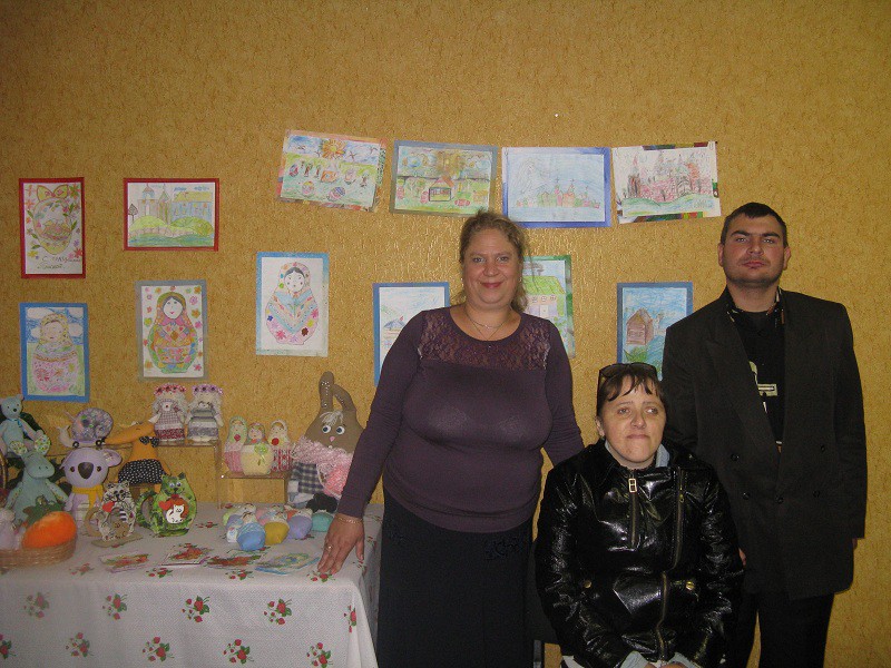 Праздничное мероприятие, посвящённое Дню матери для участников отделения дневного пребывания для инвалидов и граждан пожилого возраста.
