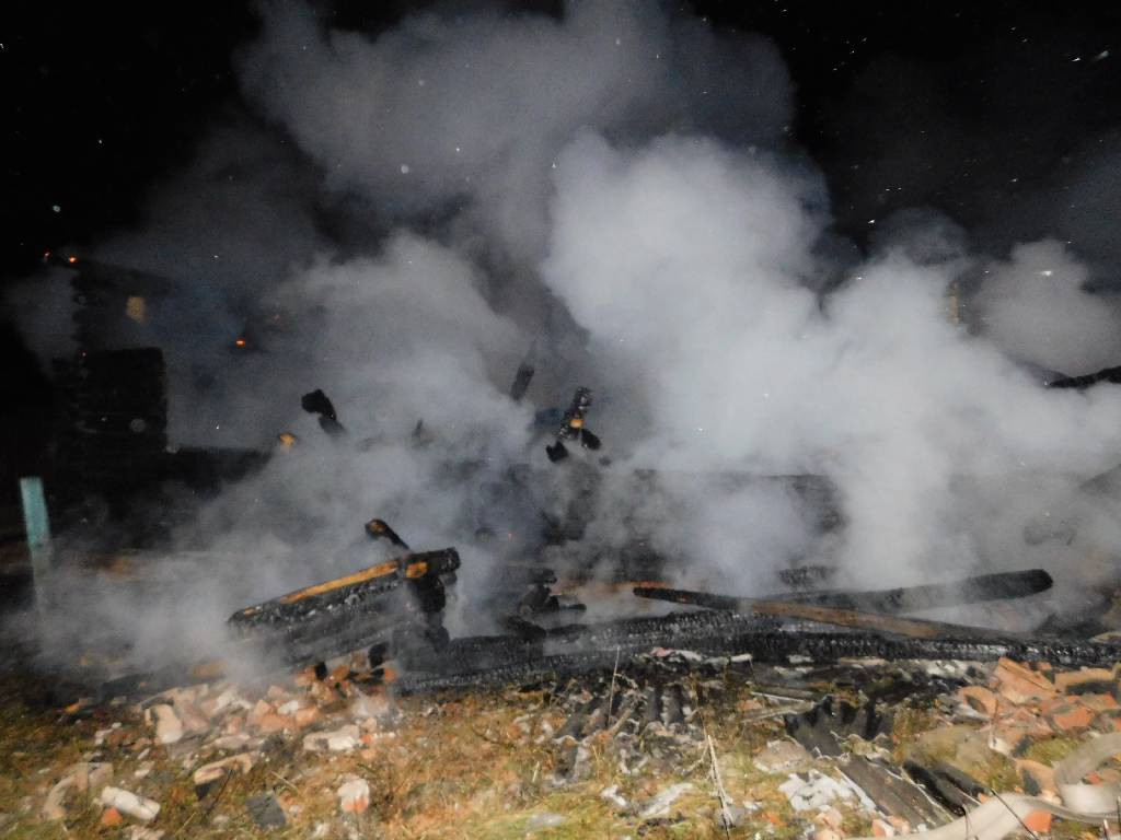 Поздно вечером 24 октября 2017 года поступило сообщение о пожаре в дачном доме в деревне Пересово Вишнёвского сельского совета Бобруйского  района.