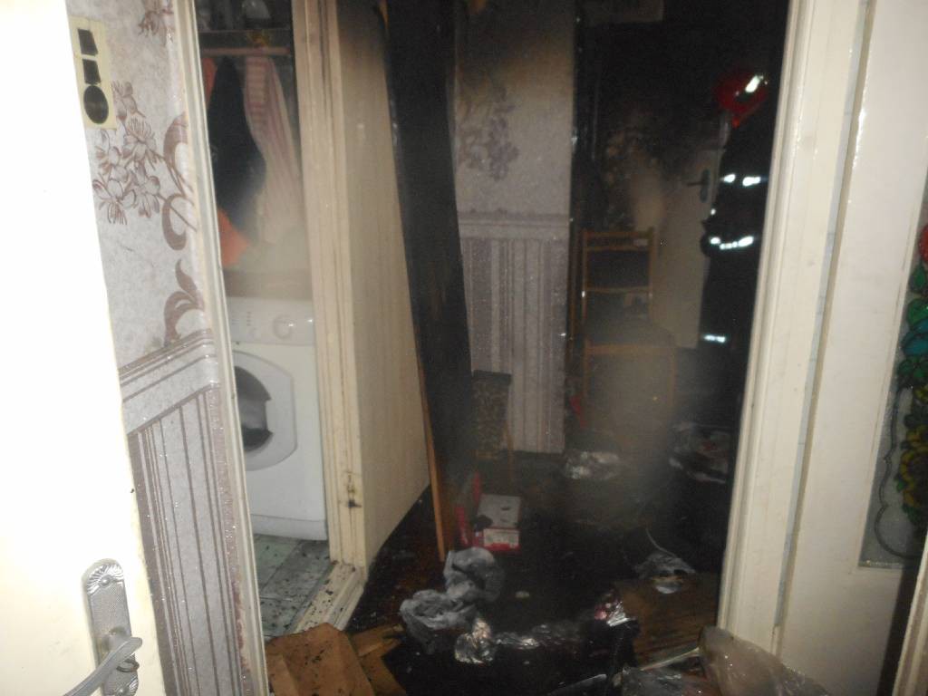 Вечером 1 декабря 2017 года, в центр оперативного управления Бобруйского ГРОЧС на телефон «101» поступило сообщение о пожаре квартиры по улице Западной в г. Бобруйске.