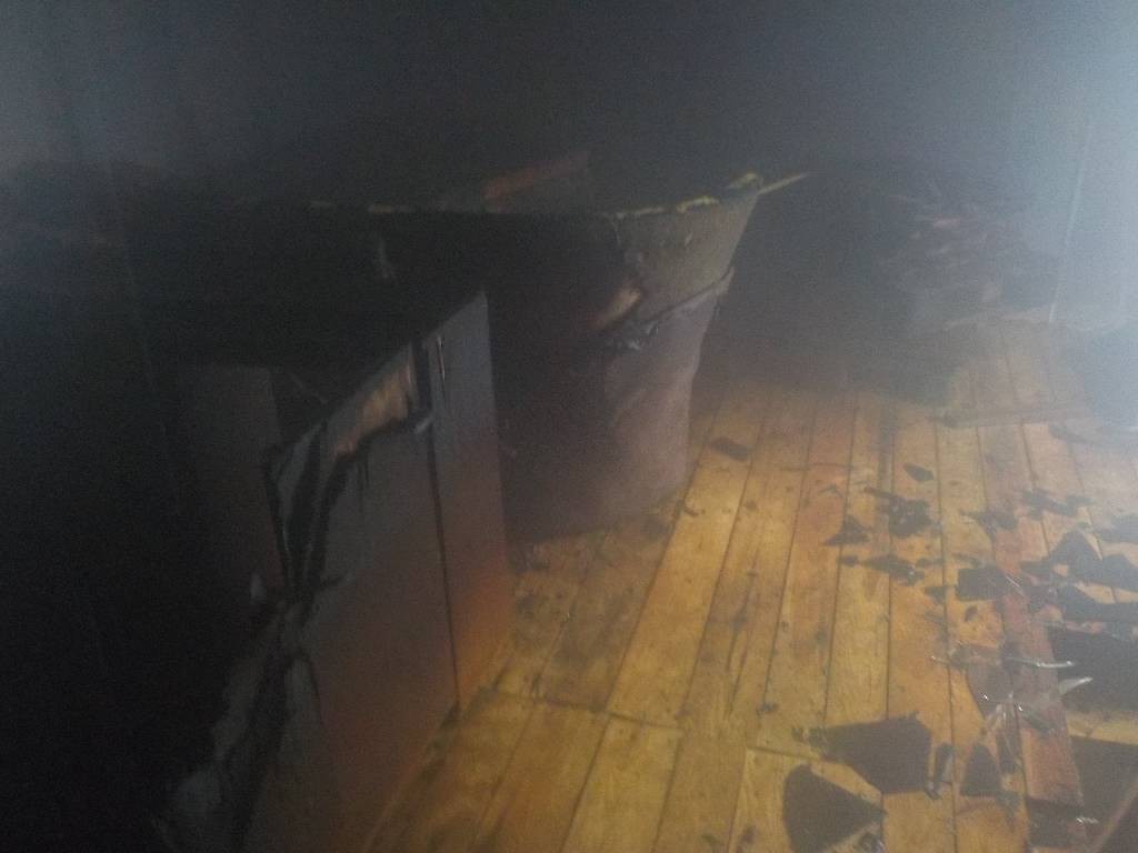 Днем 27 декабря, в центр оперативного управления Бобруйского ГРОЧС на телефон «101» поступило сообщение о пожаре в дачном доме в деревне Уболотье Бобруйского района.