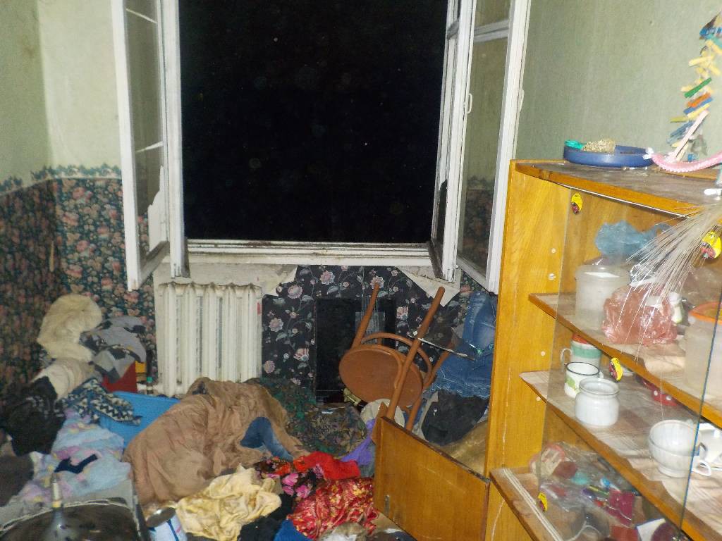 Звонок бобруйским спасателям поступил 19 января около 23.00, мужчина сообщил о пожаре в квартире по улице Минской.