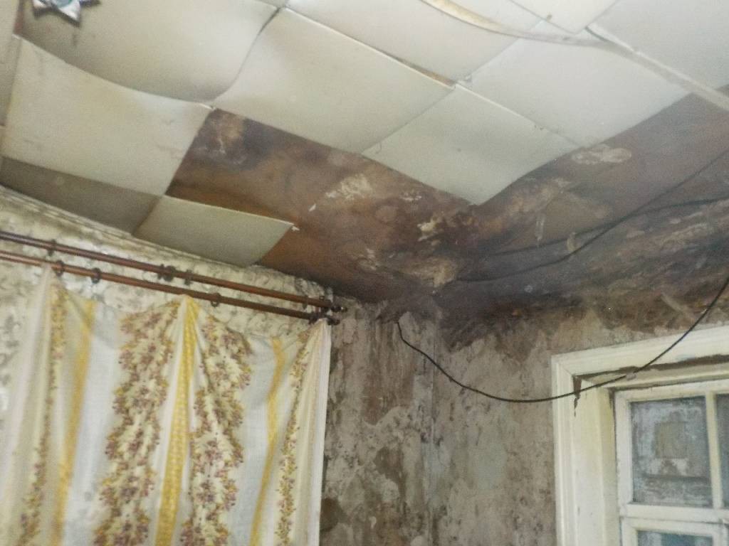 15 февраля 2018 года спасателям, на телефон 101, поступил звонок о пожаре в жилом доме по улице Павлова в г. Бобруйске. Звонила дочь хозяйки.