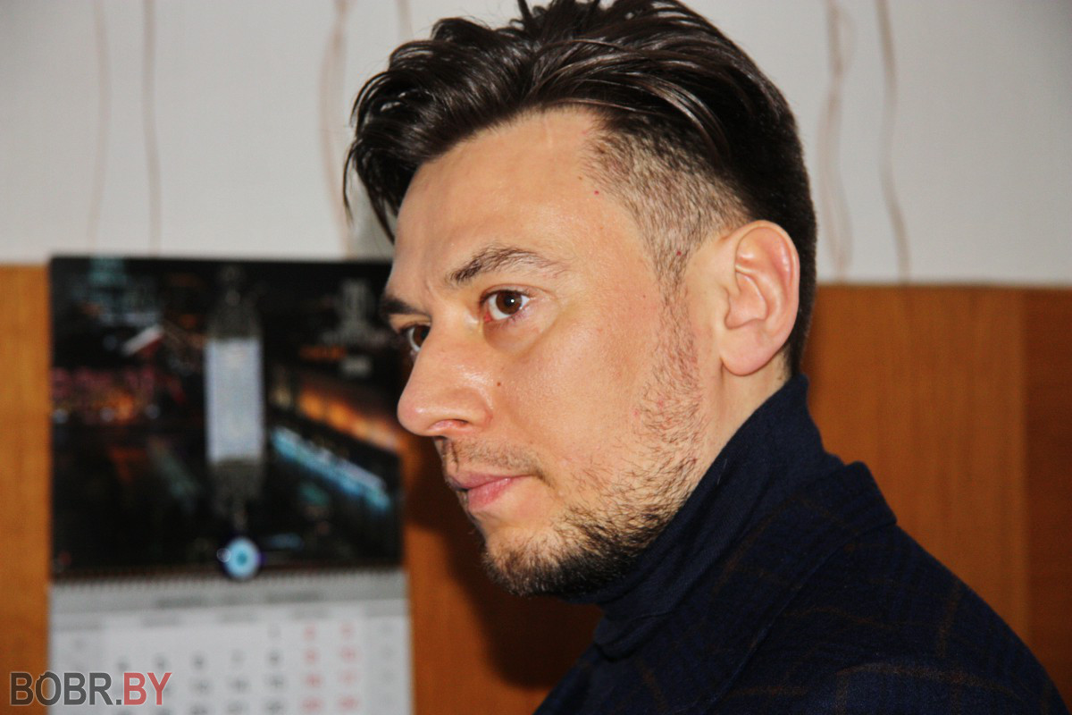 Шоумен, продюсер, артист Сергей Минский и наш звездный земляк Руслан Алехно реализовывают серьезнейший благотворительный проект «По зову сердца всем миром» по сбору средств на реконструкцию детской больницы в Бобруйске. С Русланом и Сергеем мы встретились в офисе BOBR.BY... Шоумен, продюсер, артист Сергей Минский и наш звездный земляк Руслан Алехно реализовывают серьезнейший благотворительный проект «По зову сердца всем миром» по сбору средств на реконструкцию детской больницы в Бобруйске. С Русланом и Сергеем мы встретились в офисе BOBR.BY...