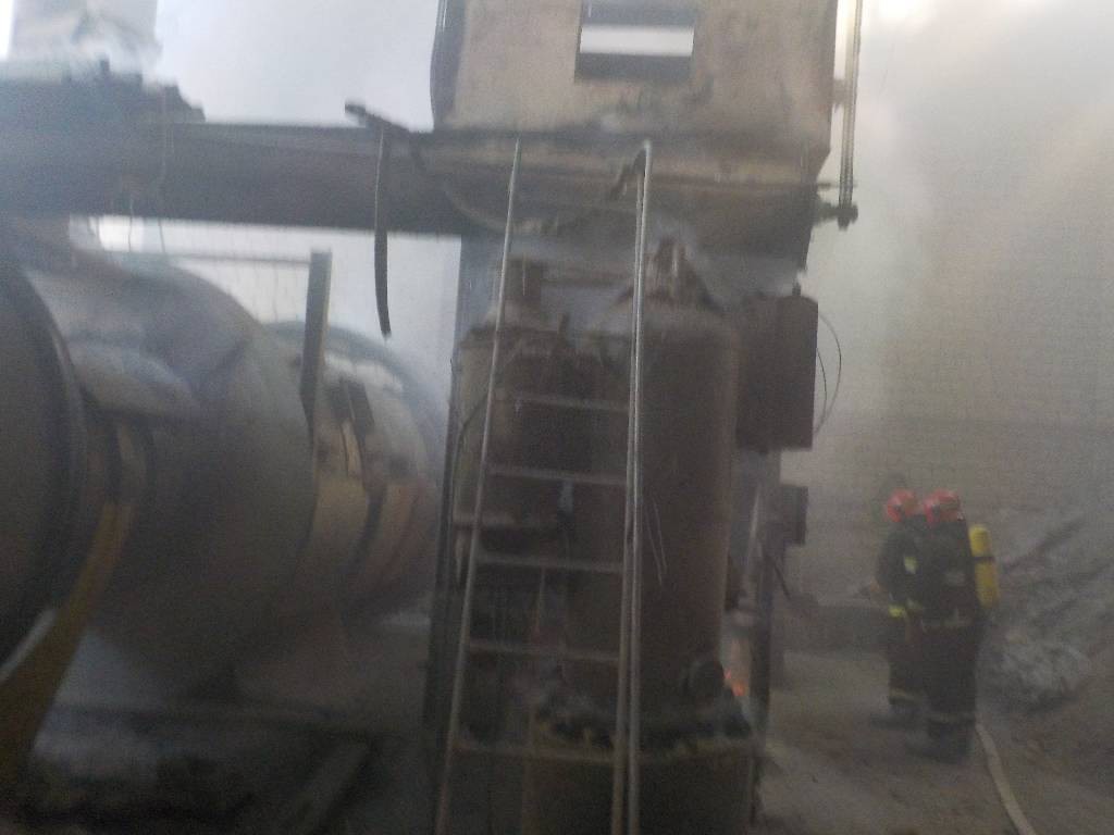 Днем 18 марта от прохожего гражданина бобруйским спасателям поступило сообщение о пожаре деревообрабатывающего предприятия по улице Минское шоссе в Бобруйске.
