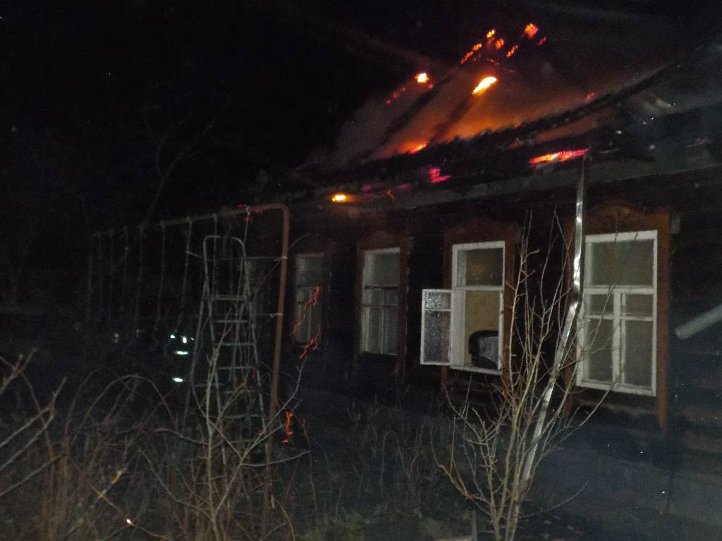 Поздней ночью 10 апреля бобруйским спасателям поступило сообщениео пожаре дома в деревне Бабино-1, Химовского сельсовета, Бобруйского района.