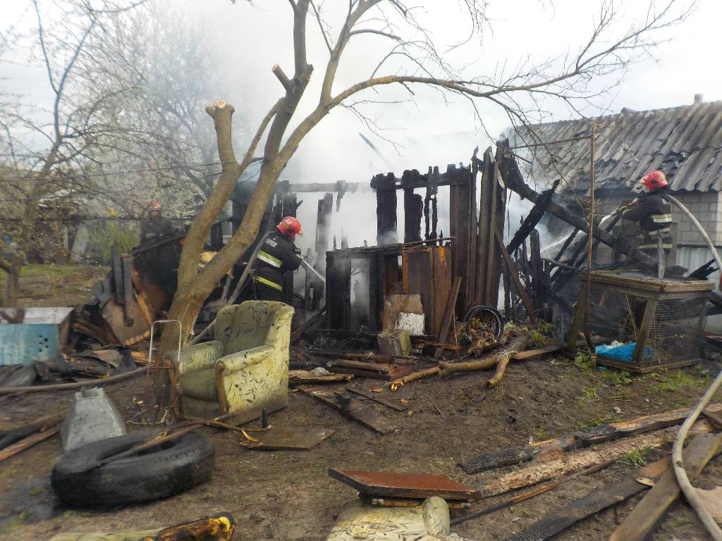 24 апреля в 15-32 поступило сообщение о загорании сарая на территории частного домовладения по переулку Северному в г. Бобруйске.