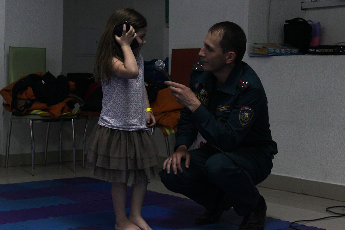 11 мая в детском центре «Немо» в г. Бобруйске спасатели провели детский праздник, который был направлен на изучение правил безопасности.
