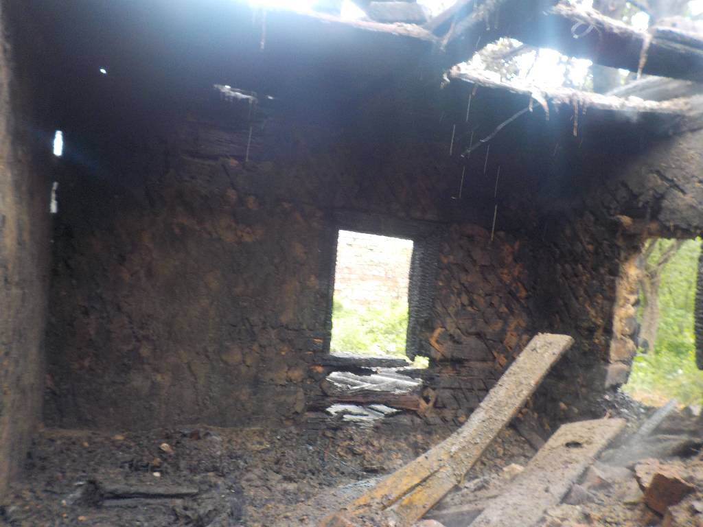 Днем 14 мая в центр оперативного управления Бобруйского ГРОЧС поступило сообщение о загорании дома в поселке Заря в Бобруйске.