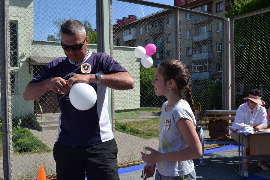 Спортивный праздник в Ленинском районе г. Бобруйска прошел с огоньком Спортивный праздник в Ленинском районе г. Бобруйска прошел с огоньком