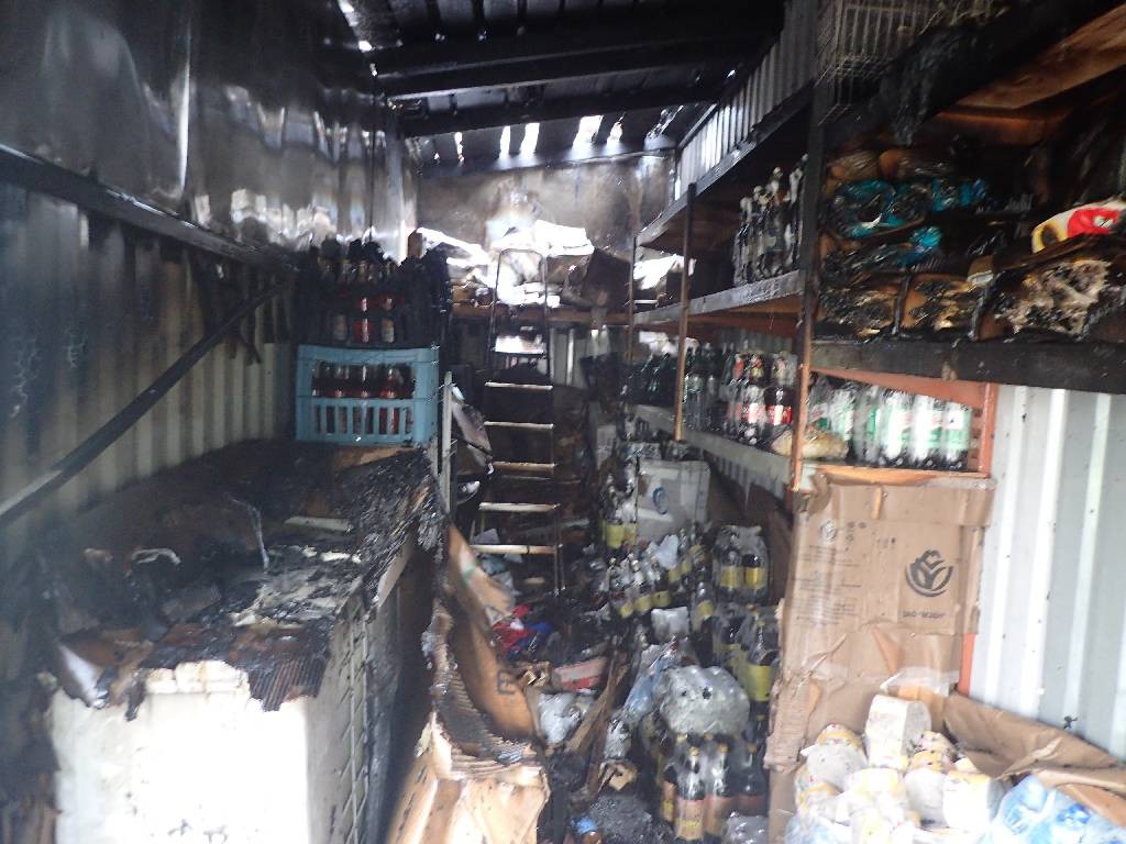 19 мая в 15.30 поступило сообщение о пожаре в складском помещении в магазине «777» по улице Рокоссовского в Бобруйске.