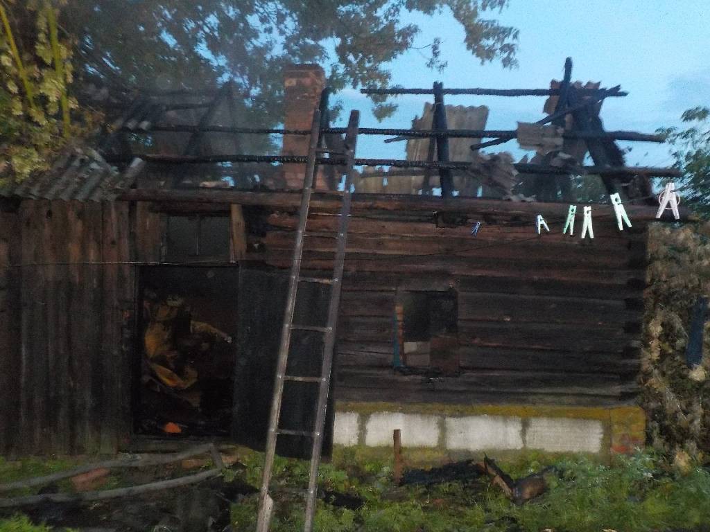 15 июля 2018 года в 03-27 на пульт спасателям поступило сообщение о пожаре бани расположенной на территории частного домовладения в деревне Турки Бобруйского района.