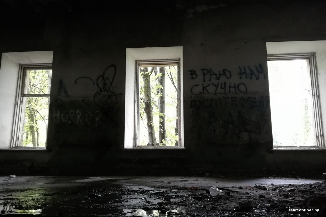Гектары постапокалипсиса. Экскурсия по Бобруйской крепости — пока не развалилась Гектары постапокалипсиса. Экскурсия по Бобруйской крепости — пока не развалилась