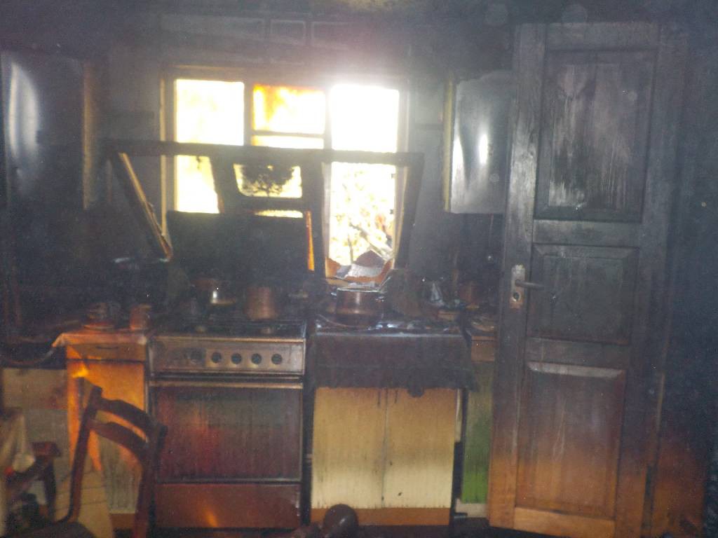 В Бобруйском районе горел дом