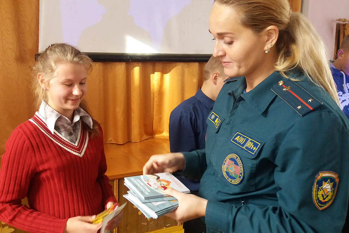 Спасатели посетили школу-интернат в Бобруйском районе