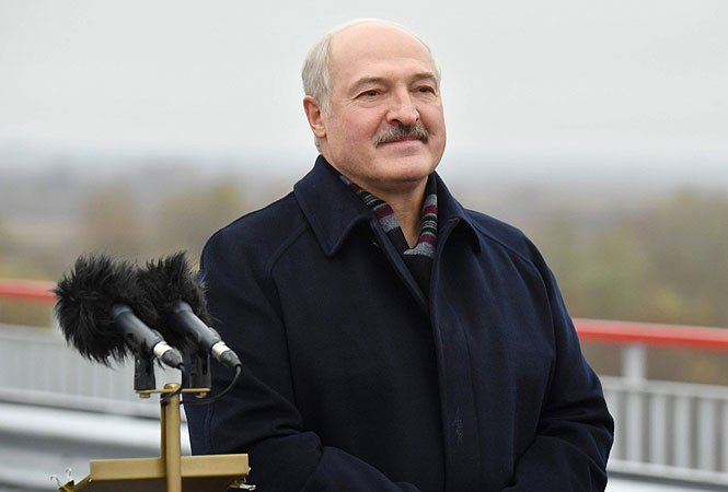 Лукашенко: Октябрьская революция — это не переворот. Это праздник мира и прав человека Лукашенко: Октябрьская революция — это не переворот. Это праздник мира и прав человека