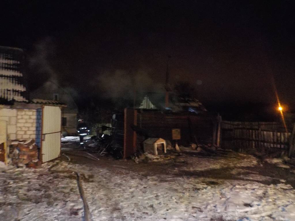 20 ноября 2018 года в 21-16 на пульт спасателям поступило сообщение о пожаре в бане расположенной на территории частного домовладения по улице Жлобинской в г. Бобруйске.