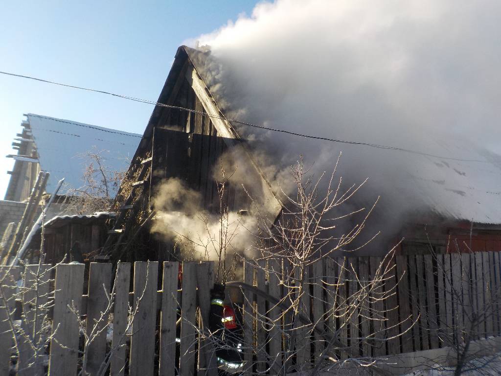 30 ноября 2018 года в 11-33 спасателям поступило сообщение о загорании жилого дома по улице Комбинатской в г. Бобруйске.