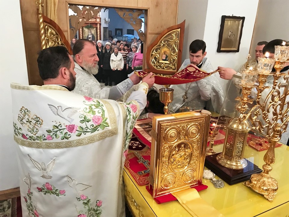 В Неделю 34-ю по Пятидесятнице епископ Серафим совершил Божественную литургию в Сретенском храме Бобруйска В Неделю 34-ю по Пятидесятнице епископ Серафим совершил Божественную литургию в Сретенском храме Бобруйска