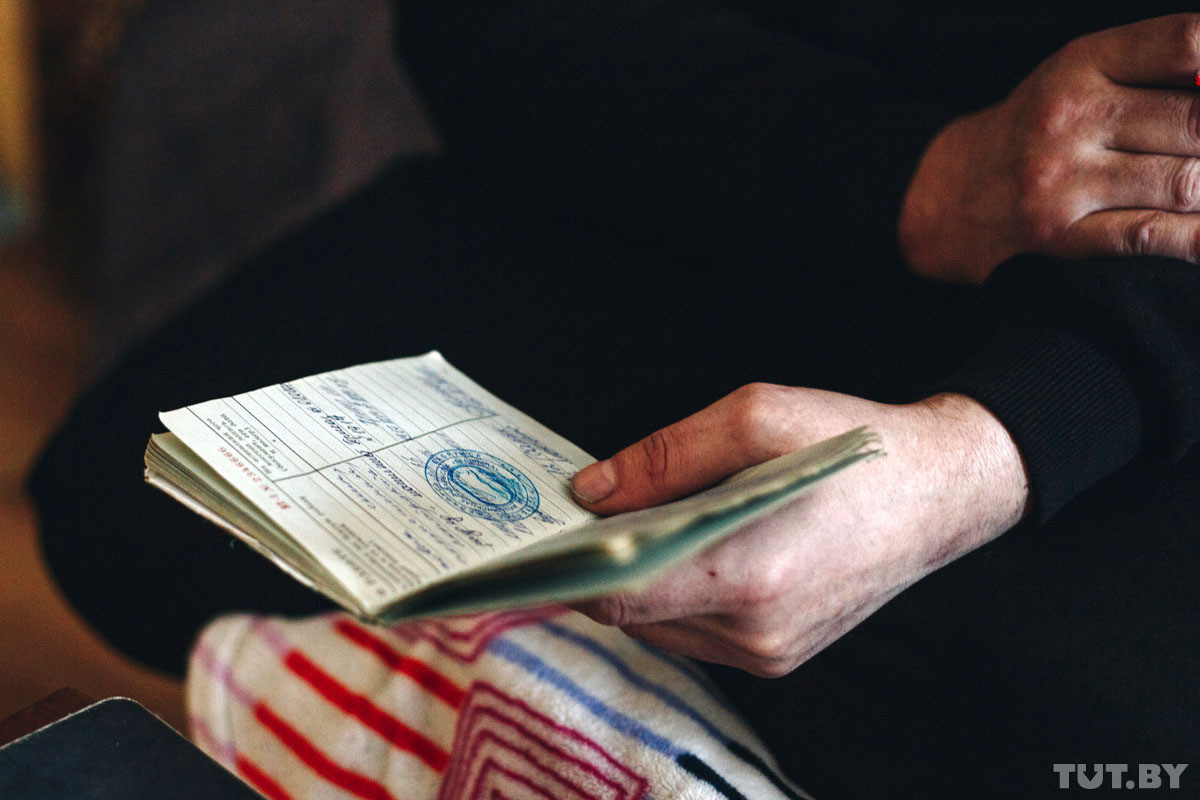 «В России за 2 месяца с небольшим получил 2700 долларов». Как живет самый «тунеядский» город страны «В России за 2 месяца с небольшим получил 2700 долларов». Как живет самый «тунеядский» город страны