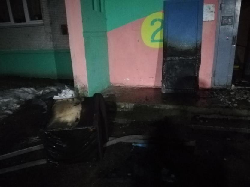 Пожар в девятиэтажке случился ночью в Бобруйске - виновных устанавливают Пожар в девятиэтажке случился ночью в Бобруйске - виновных устанавливают