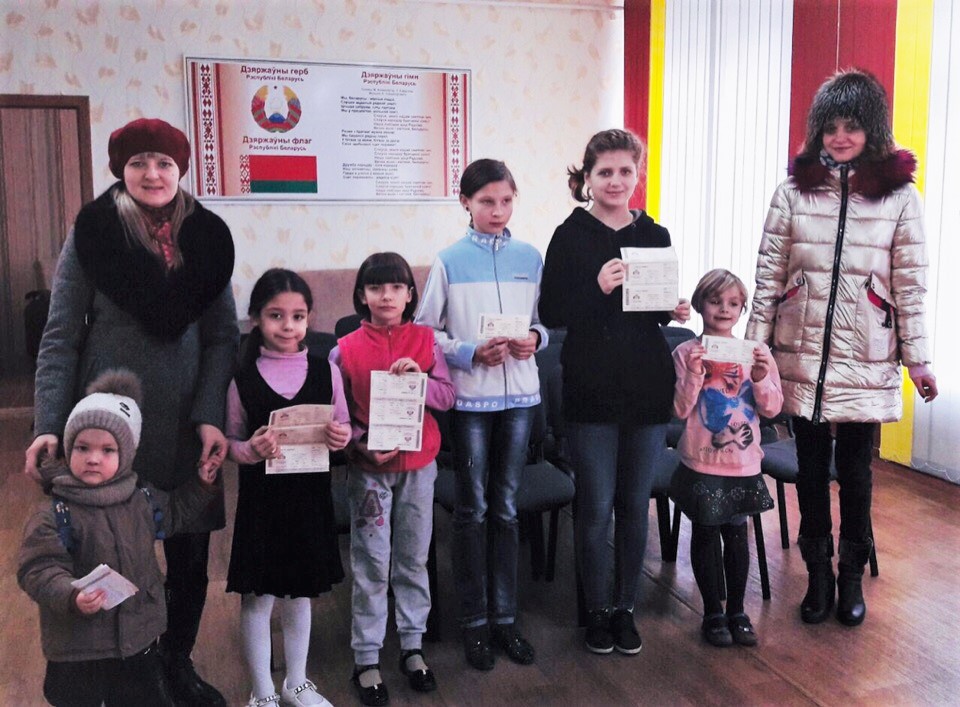 Социальная акция «Подари ребёнку сказку» прошла в школе раннего развития «Зернышко» Социальная акция «Подари ребёнку сказку» прошла в школе раннего развития «Зернышко»