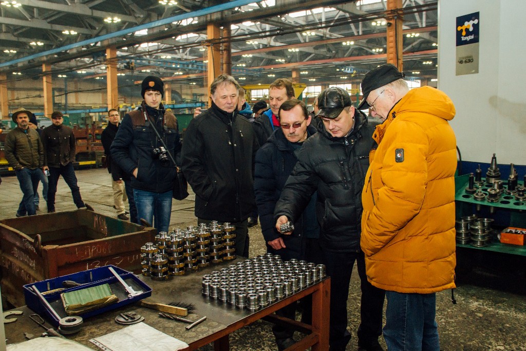 Делегация фермеров из Чехии и Словакии посетила «Бобруйскагромаш» Делегация фермеров из Чехии и Словакии посетила «Бобруйскагромаш»