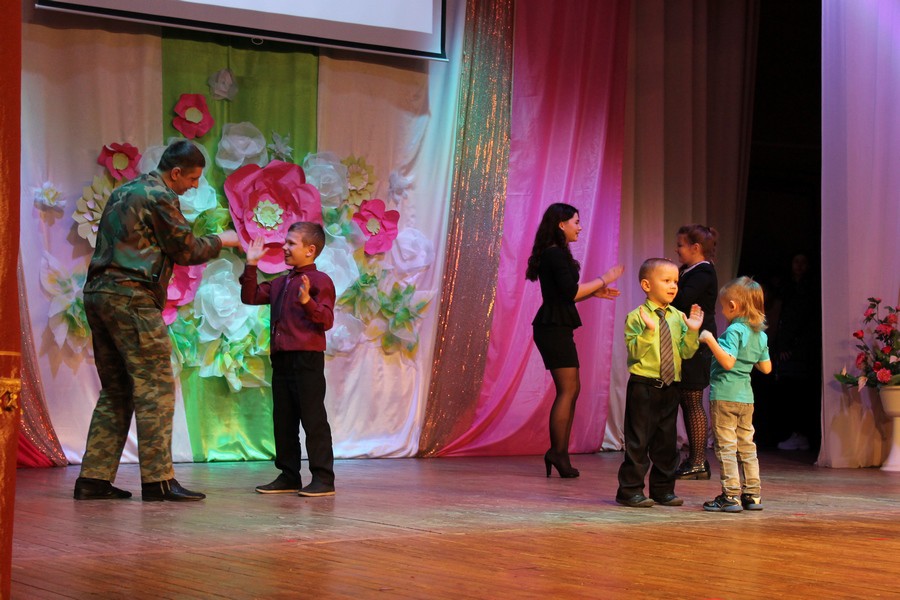 Многодетная семья из Бобруйска награждена дипломом