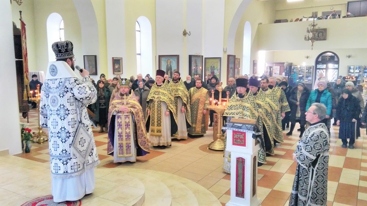 Совершена первая в текущем Великом посту Литургия Преждеосвященных Даров Совершена первая в текущем Великом посту Литургия Преждеосвященных Даров