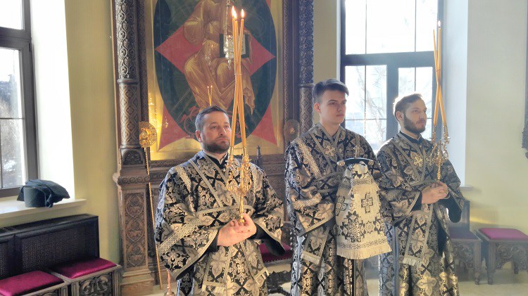 Совершена первая в текущем Великом посту Литургия Преждеосвященных Даров Совершена первая в текущем Великом посту Литургия Преждеосвященных Даров