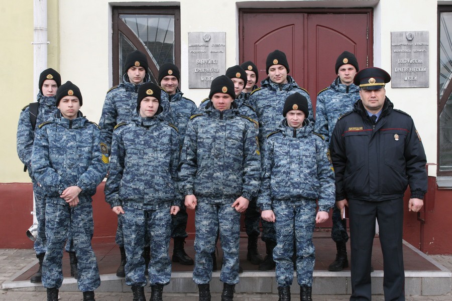 Встреча сотрудников Бобруйского отдела и Кировского отделения Департамента охраны МВД РБ с учащимися специализированного лицея МВД Встреча сотрудников Бобруйского отдела и Кировского отделения Департамента охраны МВД РБ с учащимися специализированного лицея МВД