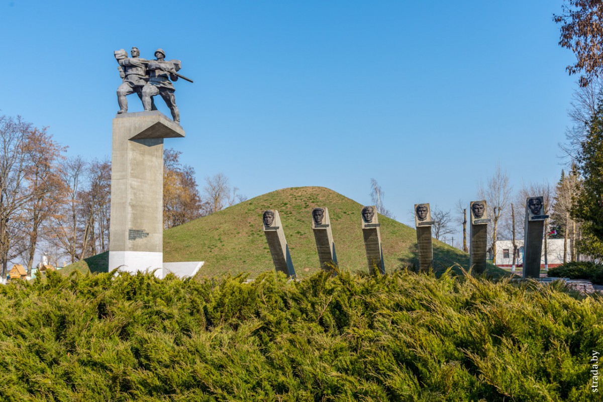 Мемориальный комплекс в Сычково Мемориальный комплекс в Сычково