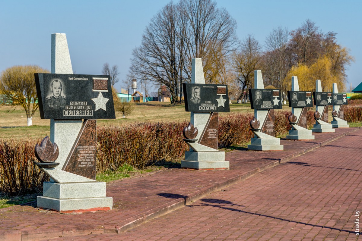 Мемориальный комплекс в Сычково Мемориальный комплекс в Сычково