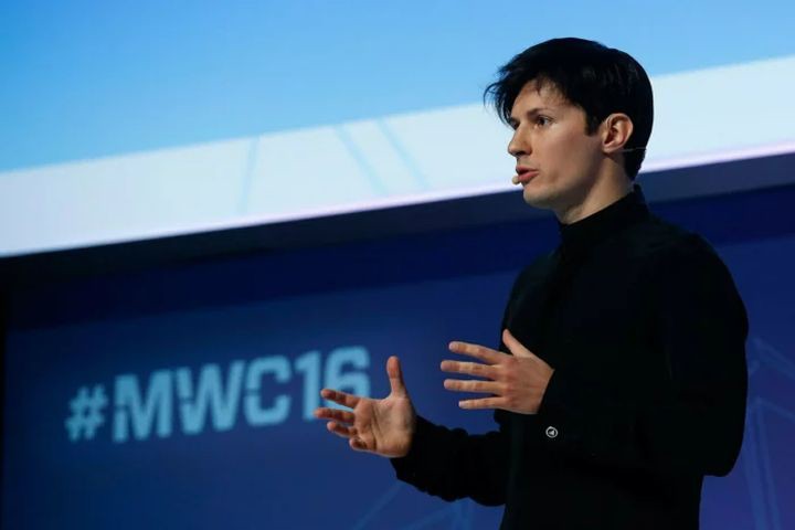 Павел Дуров написал колонку, где обвинил WhatsApp в «сливе» данных Павел Дуров написал колонку, где обвинил WhatsApp в «сливе» данных