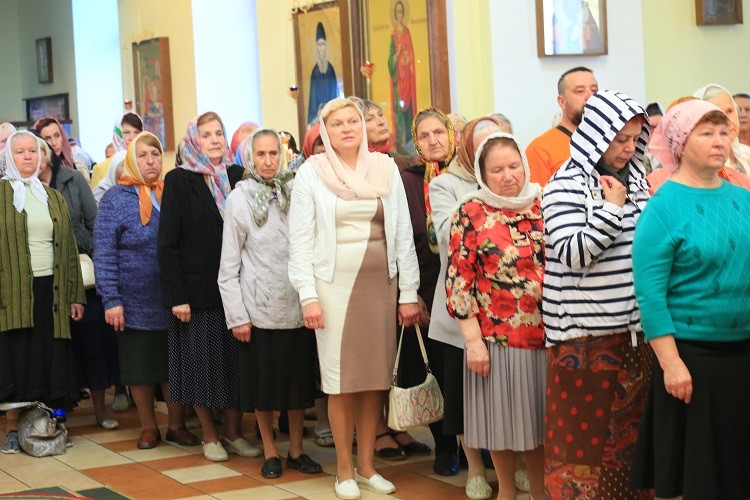 Епископ Серафим возглавил престольный праздник в Никольском кафедральном соборе Бобруйска Епископ Серафим возглавил престольный праздник в Никольском кафедральном соборе Бобруйска