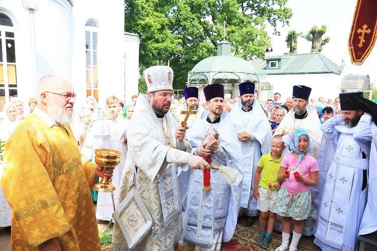 Престольный праздник Свято-Духова храма г. Бобруйска Престольный праздник Свято-Духова храма г. Бобруйска